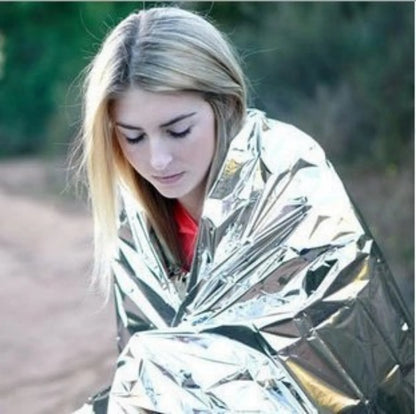 Emergency Blanket Outdoor Survive First Aid Rescue Kit Windproof Waterproof Foil Thermal Blanket for Camping Hiking